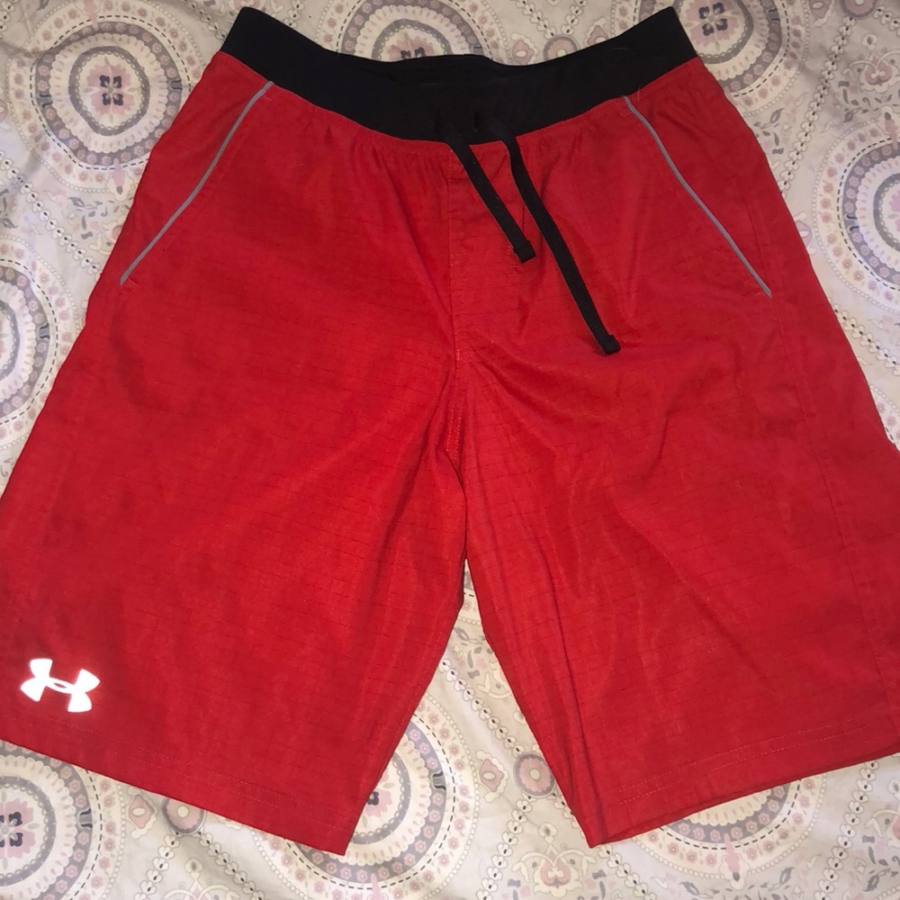 Under Armour  plug and play shorts